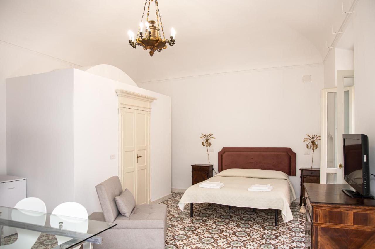 Honore De Balzac Alghero Exteriör bild