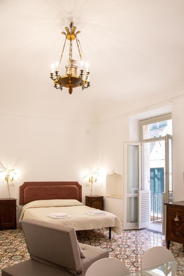 Honore De Balzac Alghero Exteriör bild