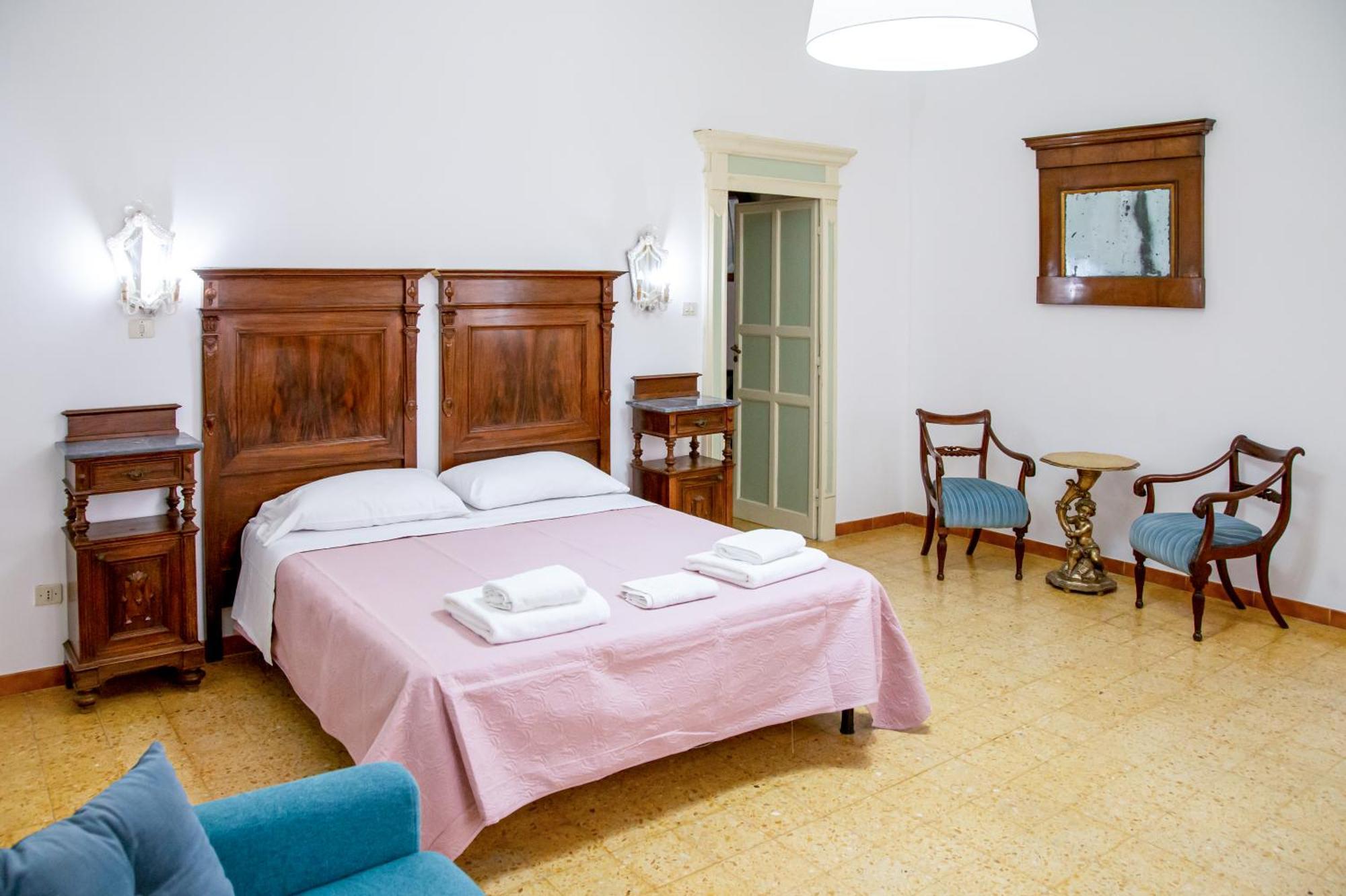 Honore De Balzac Alghero Exteriör bild